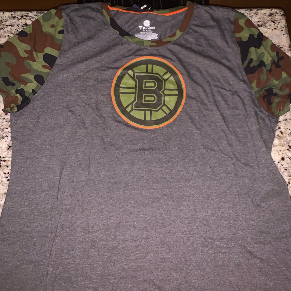 Boston Bruins Camo T-shirt Womens M, 2XL, 3XL